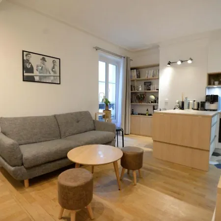 Apartment Small Nest At Jules Joffrin Near Sacred Heart Paris